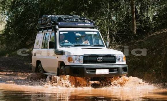 Cars for sale in republic of the congo - carmunu