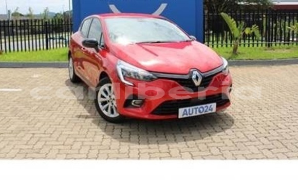 Buy Used Renault Clio Red Car in Monrovia in Montserrado County Buy Used Renault Clio Red Car in Monrovia in Montserrado County