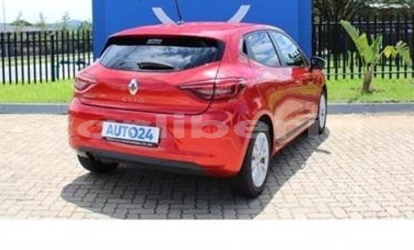 Buy Used Renault Clio Red Car in Monrovia in Montserrado County Buy Used Renault Clio Red Car in Monrovia in Montserrado County