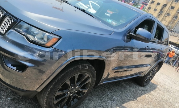 Acheter Occasion Voiture Jeep Grand Cherokee Gris à Monrovia, Comté de Montserrado