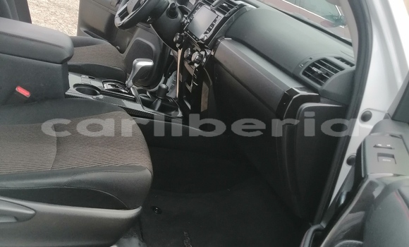 Acheter Occasion Voiture Toyota 4Runner Blanc à Monrovia, Comté de Montserrado Acheter Occasion Voiture Toyota 4Runner Blanc à Monrovia, Comté de Montserrado