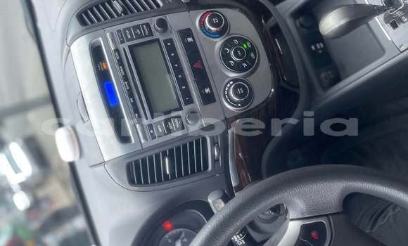 Acheter Occasion Voiture Hyundai Santa Fe Blanc à Monrovia, Comté de Montserrado Acheter Occasion Voiture Hyundai Santa Fe Blanc à Monrovia, Comté de Montserrado