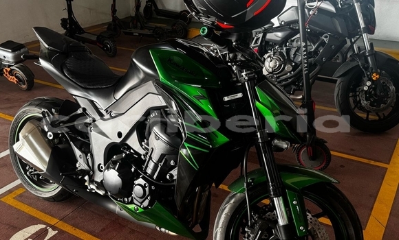 Buy Used Kawasaki Z 1000 Green Bike in Monrovia in Montserrado County Buy Used Kawasaki Z 1000 Green Bike in Monrovia in Montserrado County