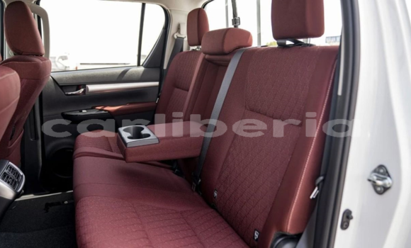 Acheter Neuf Voiture Toyota Hilux Blanc à Monrovia, Comté de Montserrado Acheter Neuf Voiture Toyota Hilux Blanc à Monrovia, Comté de Montserrado