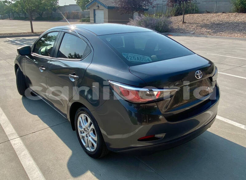 Big with watermark toyota yaris montserrado county monrovia 5068