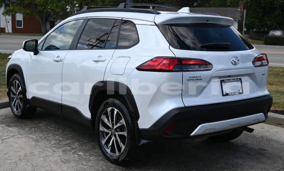 Acheter Occasion Voiture Toyota Corolla Cross Blanc à Monrovia, Comté de Montserrado Acheter Occasion Voiture Toyota Corolla Cross Blanc à Monrovia, Comté de Montserrado