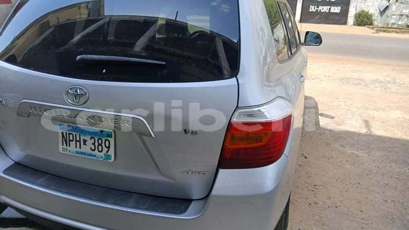 Big with watermark toyota highlander montserrado county monrovia 5104