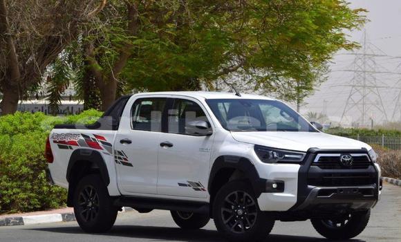 Buy Used Toyota Hilux White Car in Monrovia in Montserrado County Buy Used Toyota Hilux White Car in Monrovia in Montserrado County