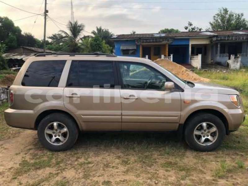 Big with watermark toyota highlander montserrado county monrovia 5115