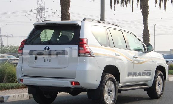 Buy Used Toyota Land Cruiser Prado White Car in Monrovia in Montserrado County Buy Used Toyota Land Cruiser Prado White Car in Monrovia in Montserrado County