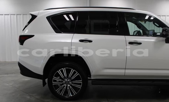 Buy Used Lexus LX White Car in Robertsport in Grand Cape Mount County Buy Used Lexus LX White Car in Robertsport in Grand Cape Mount County