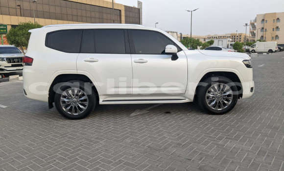 Buy Used Toyota Land Cruiser White Car in Monrovia in Montserrado County Buy Used Toyota Land Cruiser White Car in Monrovia in Montserrado County