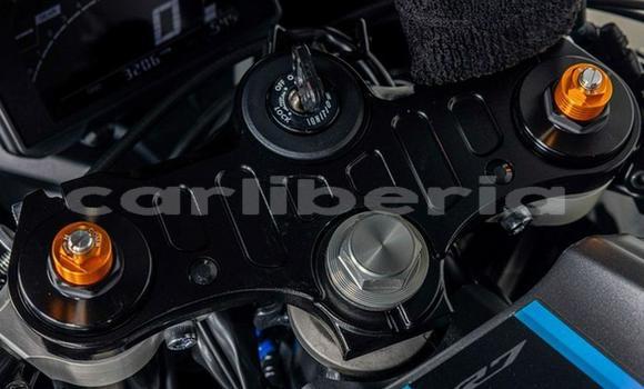 Acheter Occasion Moto Yamaha YZF Noir à Monrovia, Comté de Montserrado Acheter Occasion Moto Yamaha YZF Noir à Monrovia, Comté de Montserrado