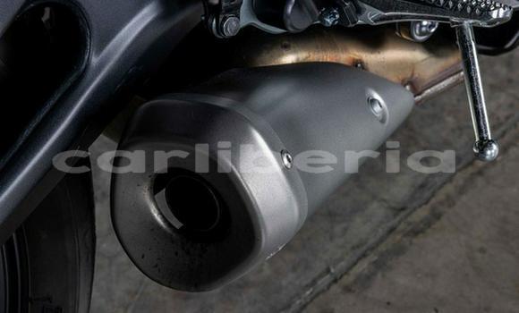 Acheter Occasion Moto Yamaha YZF Noir à Monrovia, Comté de Montserrado Acheter Occasion Moto Yamaha YZF Noir à Monrovia, Comté de Montserrado