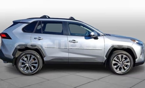 Buy Used Toyota RAV4 Silver Car in Monrovia in Montserrado County Buy Used Toyota RAV4 Silver Car in Monrovia in Montserrado County