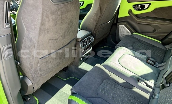 Buy Used Lamborghini Urus Green Car in Buchanan in Grand Bassa County Buy Used Lamborghini Urus Green Car in Buchanan in Grand Bassa County