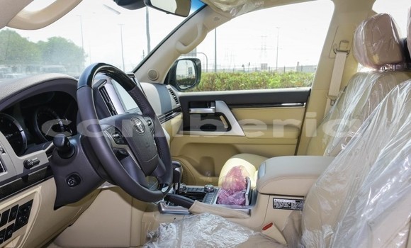 Acheter Occasion Voiture Toyota Land Cruiser Blanc à Monrovia, Comté de Montserrado Acheter Occasion Voiture Toyota Land Cruiser Blanc à Monrovia, Comté de Montserrado