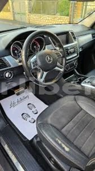 Big with watermark mercedes viano montserrado county monrovia 5184