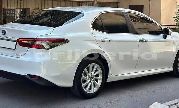 Buy Used Toyota Camry White Car in Monrovia in Montserrado County Buy Used Toyota Camry White Car in Monrovia in Montserrado County
