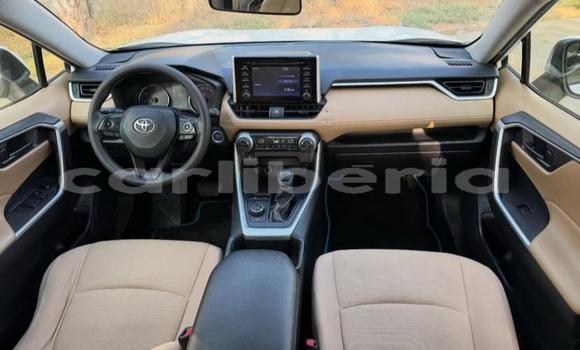 Buy Used Toyota RAV4 White Car in Monrovia in Montserrado County Buy Used Toyota RAV4 White Car in Monrovia in Montserrado County