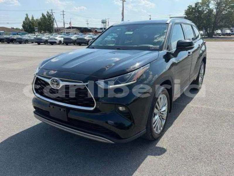 Big with watermark toyota highlander montserrado county monrovia 5207