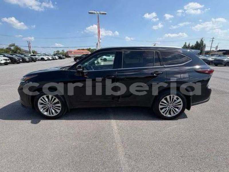 Big with watermark toyota highlander montserrado county monrovia 5207