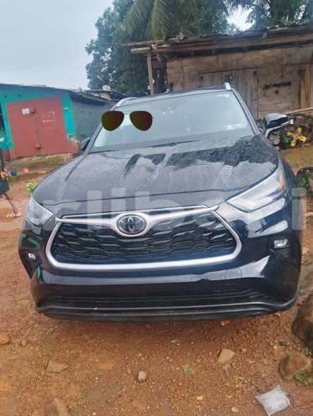 Big with watermark toyota highlander montserrado county monrovia 5213