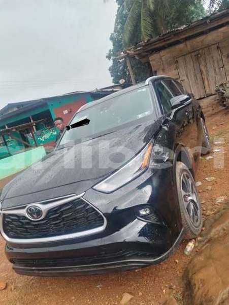 Big with watermark toyota highlander montserrado county monrovia 5213