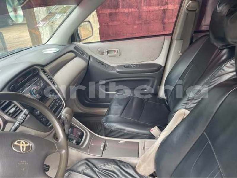 Big with watermark toyota highlander montserrado county monrovia 5214