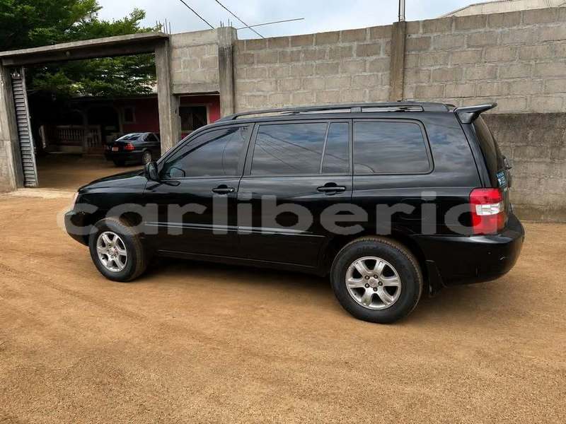 Big with watermark toyota highlander montserrado county monrovia 5214