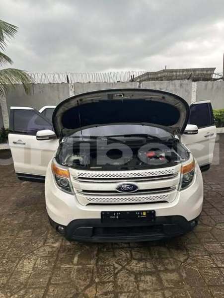 Big with watermark ford explorer montserrado county monrovia 5215