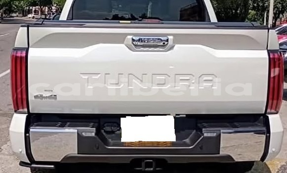 Buy Used Toyota Tundra White Car in Monrovia in Montserrado County Buy Used Toyota Tundra White Car in Monrovia in Montserrado County