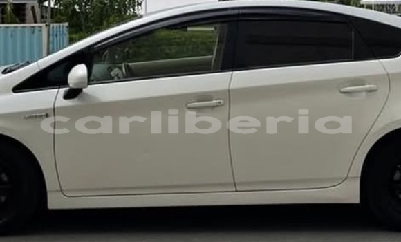 Buy Used Toyota Prius White Car in Monrovia in Montserrado County Buy Used Toyota Prius White Car in Monrovia in Montserrado County