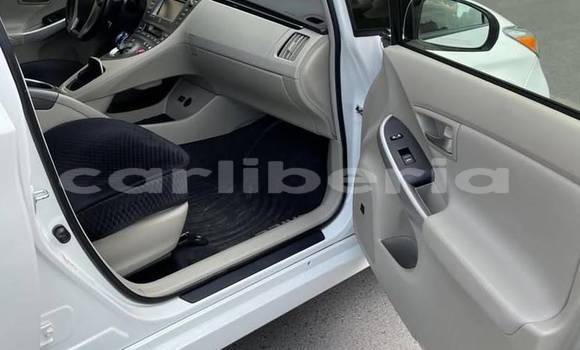 Buy Used Toyota Prius White Car in Monrovia in Montserrado County Buy Used Toyota Prius White Car in Monrovia in Montserrado County