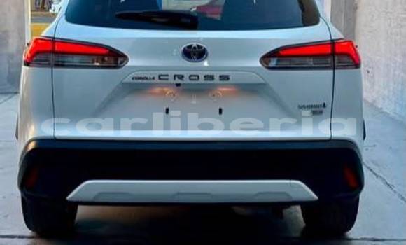 Buy Used Toyota Corolla Cross White Car in Monrovia in Montserrado County Buy Used Toyota Corolla Cross White Car in Monrovia in Montserrado County