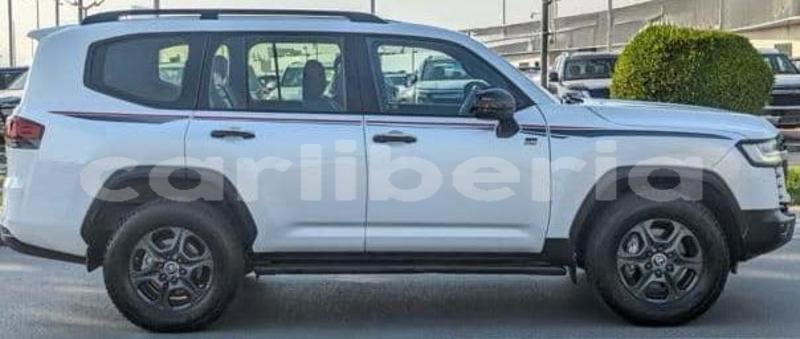 Big with watermark toyota land cruiser montserrado county monrovia 5230