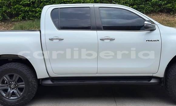 Buy Used Toyota Hilux White Car in Monrovia in Montserrado County Buy Used Toyota Hilux White Car in Monrovia in Montserrado County