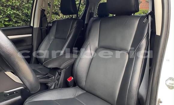 Buy Used Toyota Hilux White Car in Monrovia in Montserrado County Buy Used Toyota Hilux White Car in Monrovia in Montserrado County