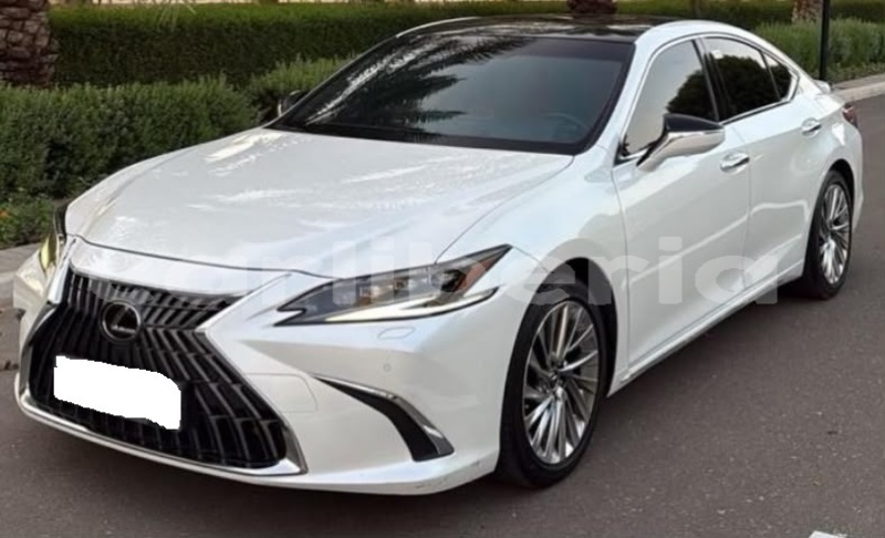 Big with watermark lexus es montserrado county monrovia 5248