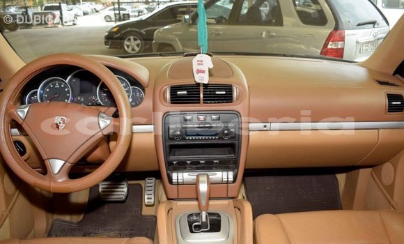 Buy Import Porsche Cayenne Green Car in Import - Dubai in Bomi County Buy Import Porsche Cayenne Green Car in Import - Dubai in Bomi County