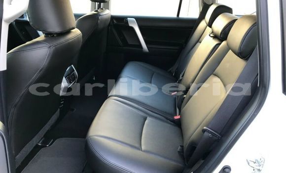 Buy Used Toyota Land Cruiser White Car in Monrovia in Montserrado County Buy Used Toyota Land Cruiser White Car in Monrovia in Montserrado County