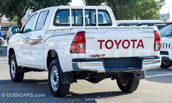 Buy Import Toyota Hilux White Car in Import - Dubai in Bomi County Buy Import Toyota Hilux White Car in Import - Dubai in Bomi County