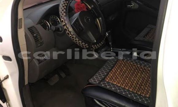 Buy Used Nissan Pathfinder White Car in Monrovia in Montserrado County Buy Used Nissan Pathfinder White Car in Monrovia in Montserrado County