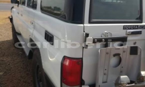 Buy Used Toyota Land Cruiser White Car in Monrovia in Montserrado County Buy Used Toyota Land Cruiser White Car in Monrovia in Montserrado County