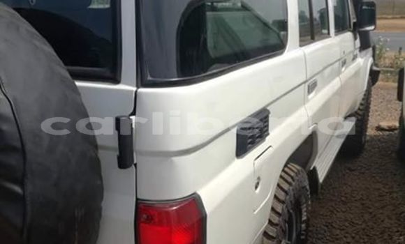 Buy Used Toyota Land Cruiser White Car in Monrovia in Montserrado County Buy Used Toyota Land Cruiser White Car in Monrovia in Montserrado County