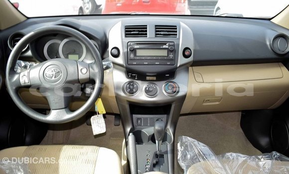 Buy Import Toyota HiAce Other Truck in Import - Dubai in Bomi County Buy Import Toyota HiAce Other Truck in Import - Dubai in Bomi County