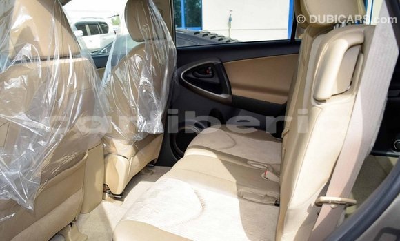 Buy Import Toyota HiAce Other Truck in Import - Dubai in Bomi County Buy Import Toyota HiAce Other Truck in Import - Dubai in Bomi County