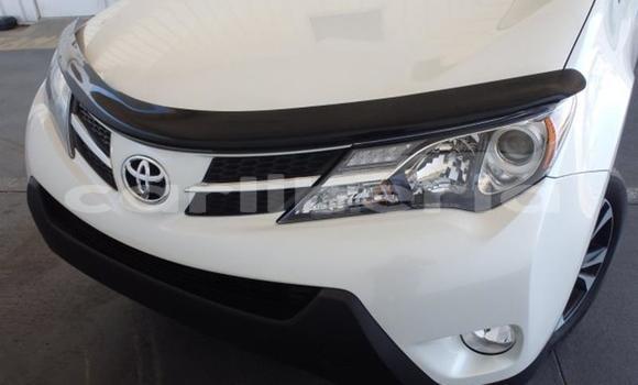 Buy Used Toyota Corolla White Car in Monrovia in Montserrado County Buy Used Toyota Corolla White Car in Monrovia in Montserrado County