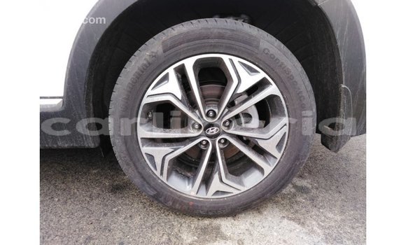 Buy Import Hyundai Santa Fe White Car in Import - Dubai in Bomi County Buy Import Hyundai Santa Fe White Car in Import - Dubai in Bomi County