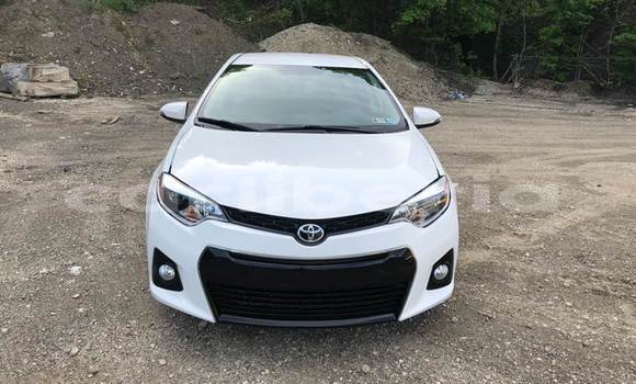 Buy Used Toyota Corolla White Car in Monrovia in Montserrado County Buy Used Toyota Corolla White Car in Monrovia in Montserrado County
